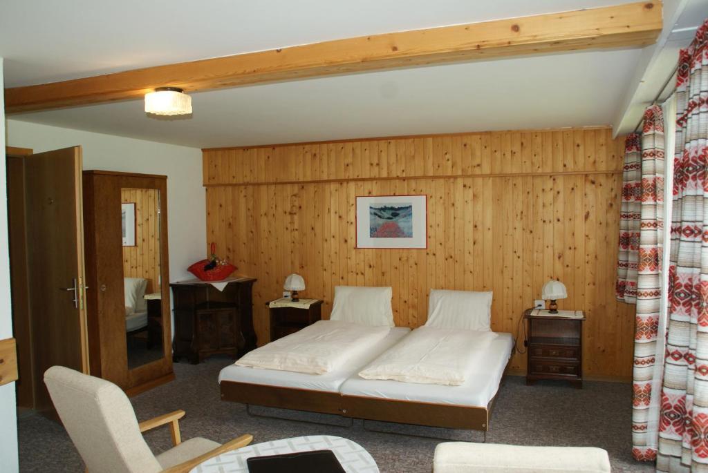 Hotel Pension Spycher Kandersteg Room photo